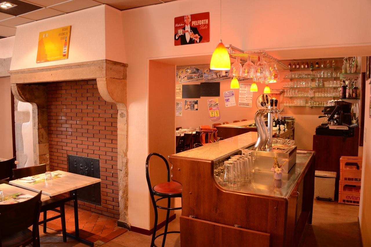 Hotel De Bourgogne La Clayette Εξωτερικό φωτογραφία